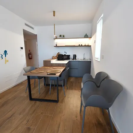 Dimora Giabi Sea View Apartment Bari